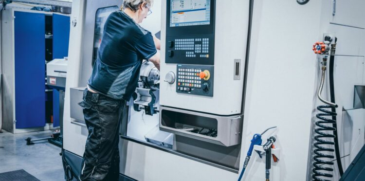 Drehmaschine MT EVO T22SY